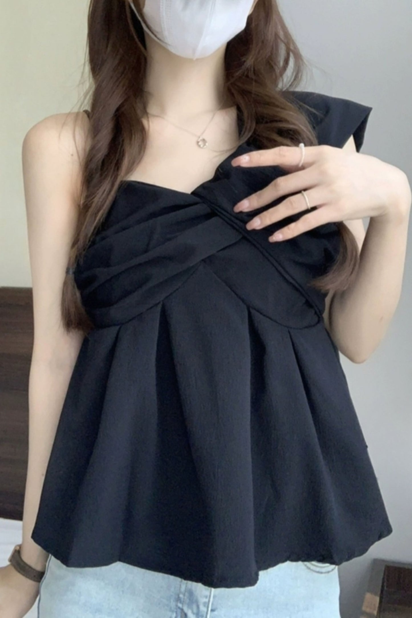 Unbalanced Pleated Sleeveless Blouse Top