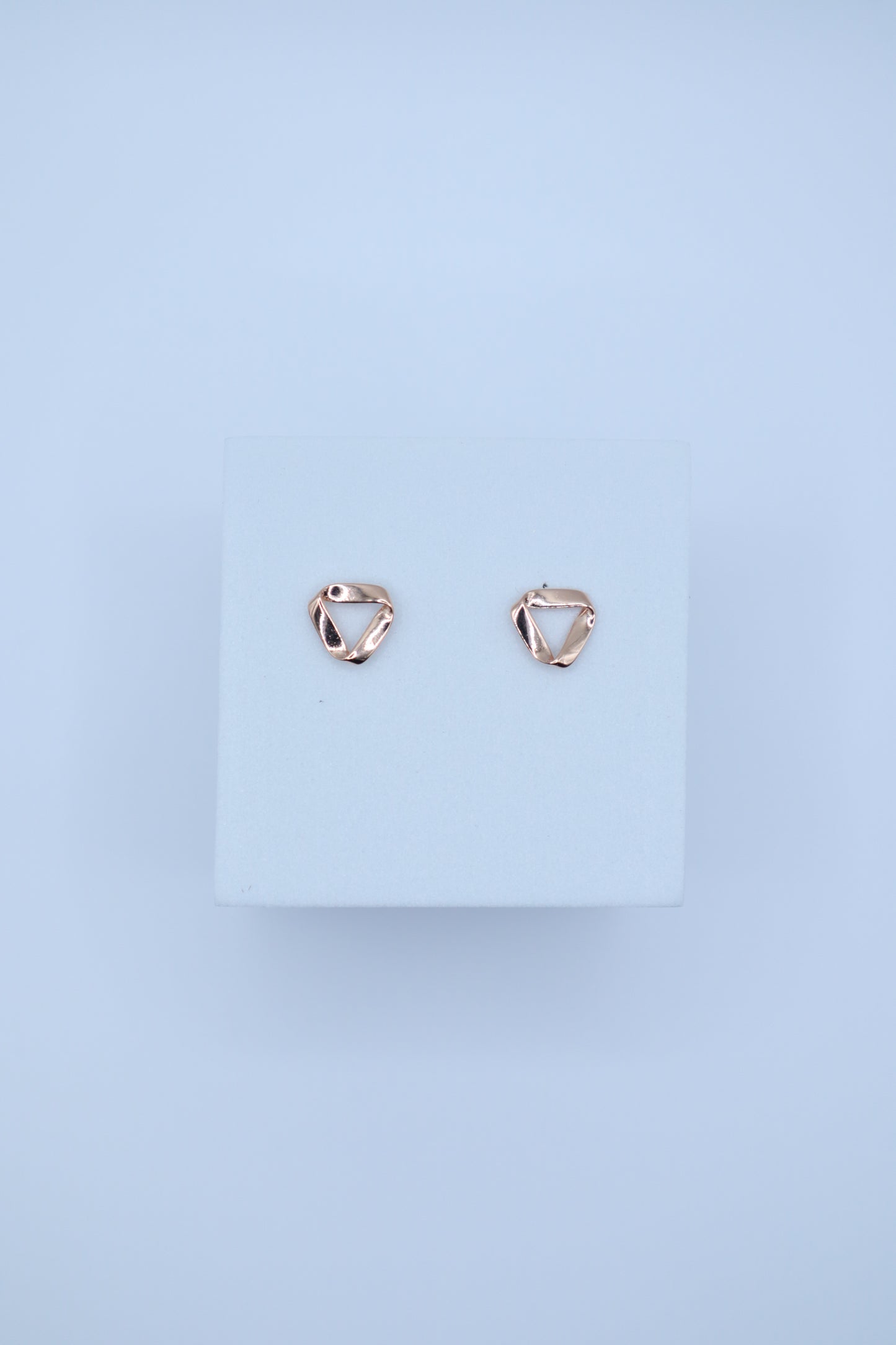 Distorted Triangle Earring (Jennie's Pick)