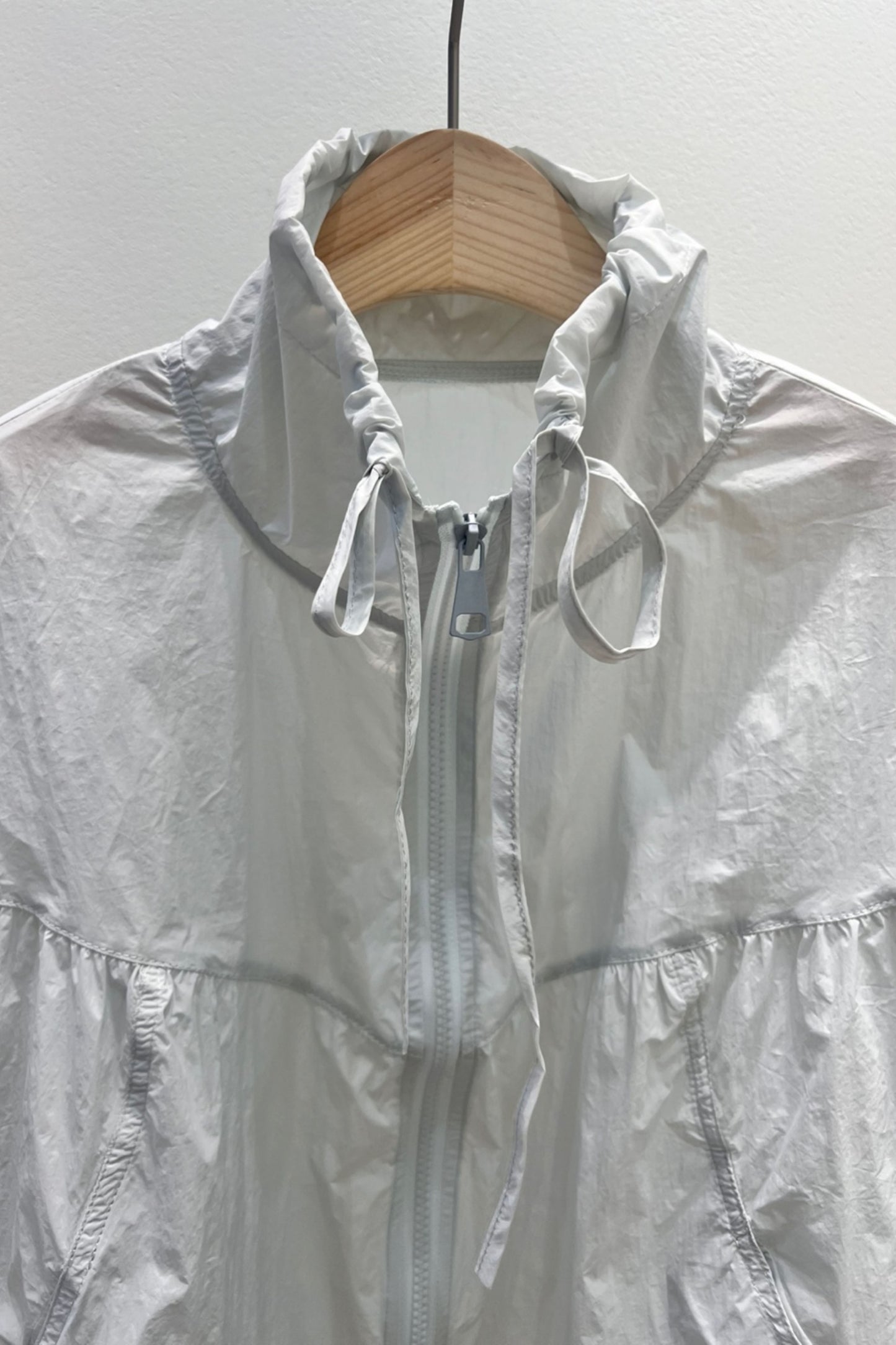 Ultra-Thin Athletic Wind Breaker