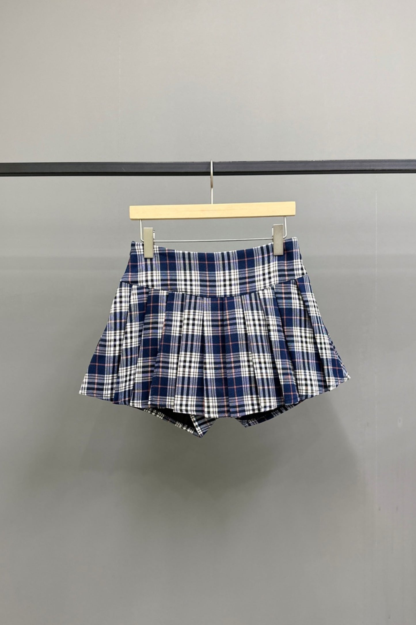 Classic Pleated Plaid Mini Skirt