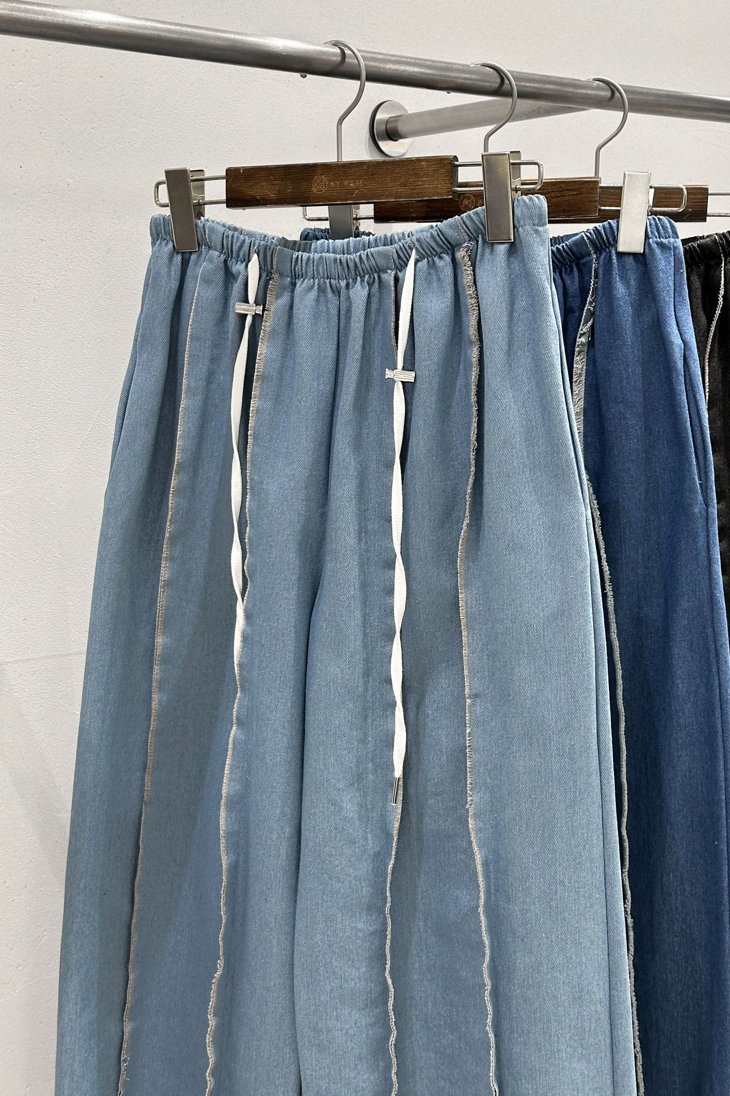 New Track Wide Leg Stringed Denim Pants