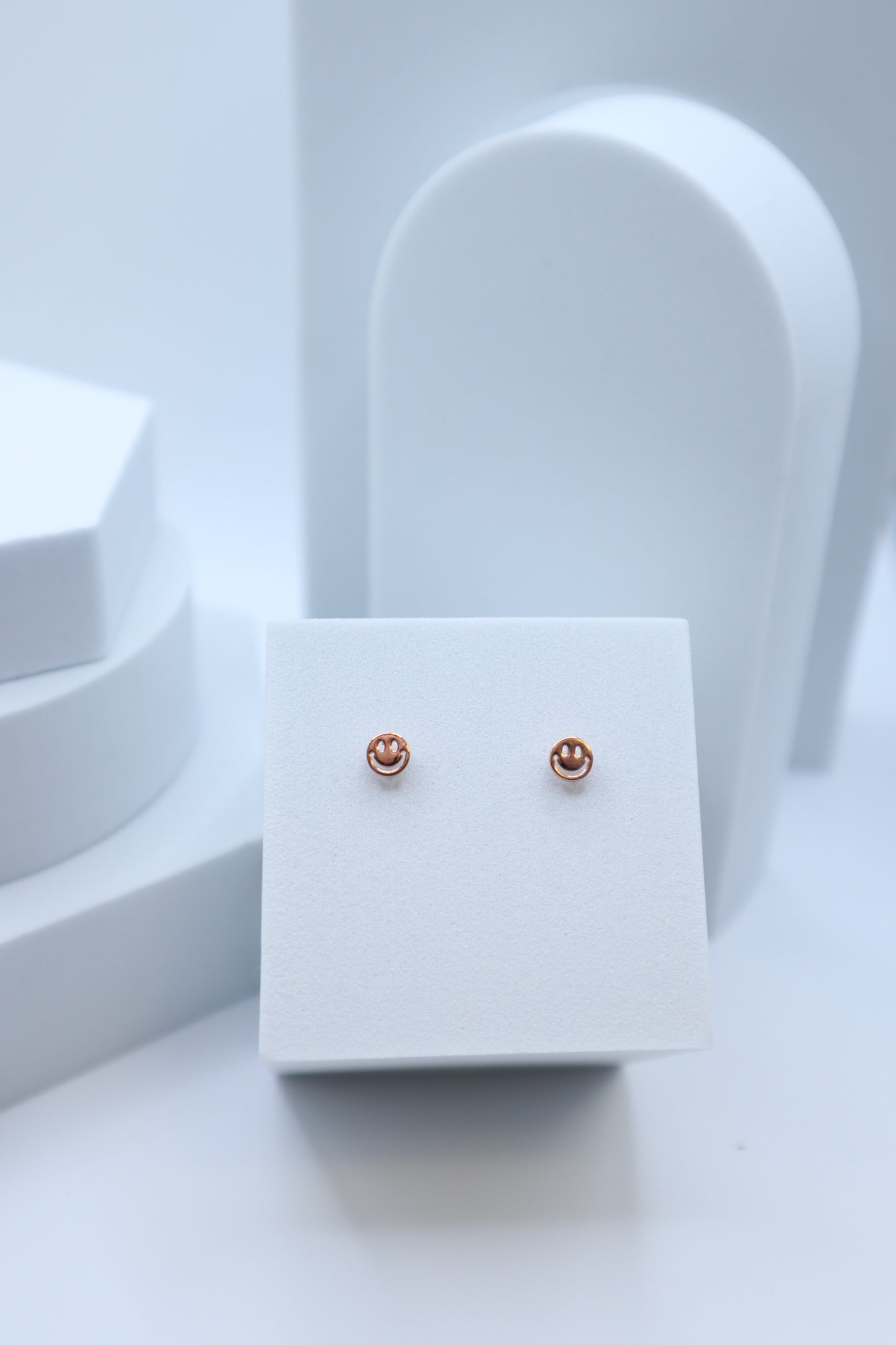 Mini Smiley Stud Earring (Jennie's Pick)