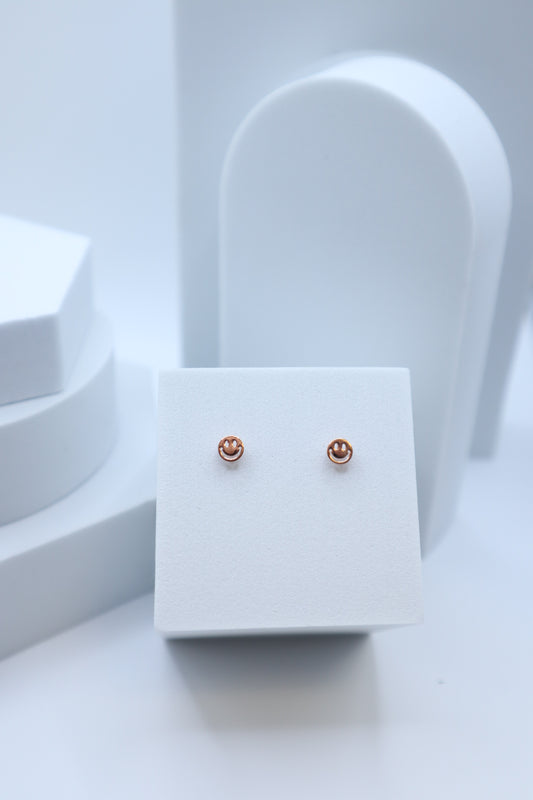 Mini Smiley Stud Earring (Jennie's Pick)