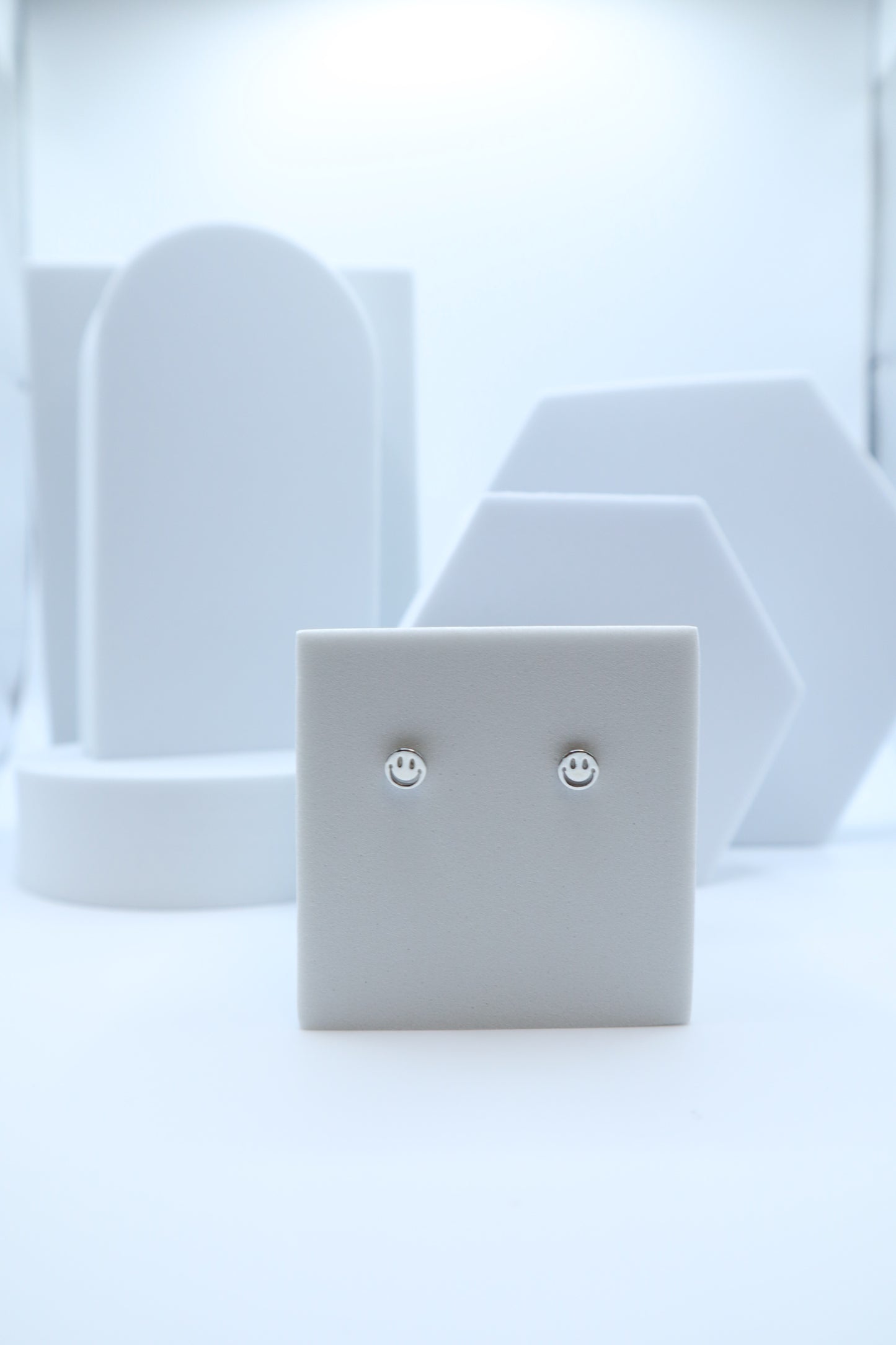 Mini Smiley Stud Earring (Jennie's Pick)