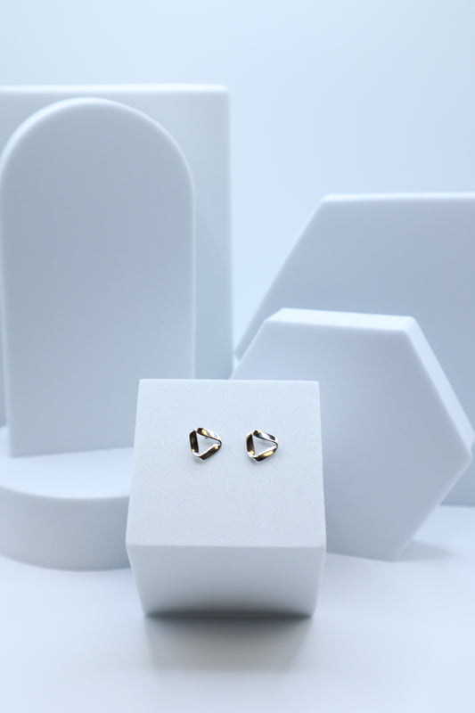 Distorted Triangle Earring (Jennie's Pick)