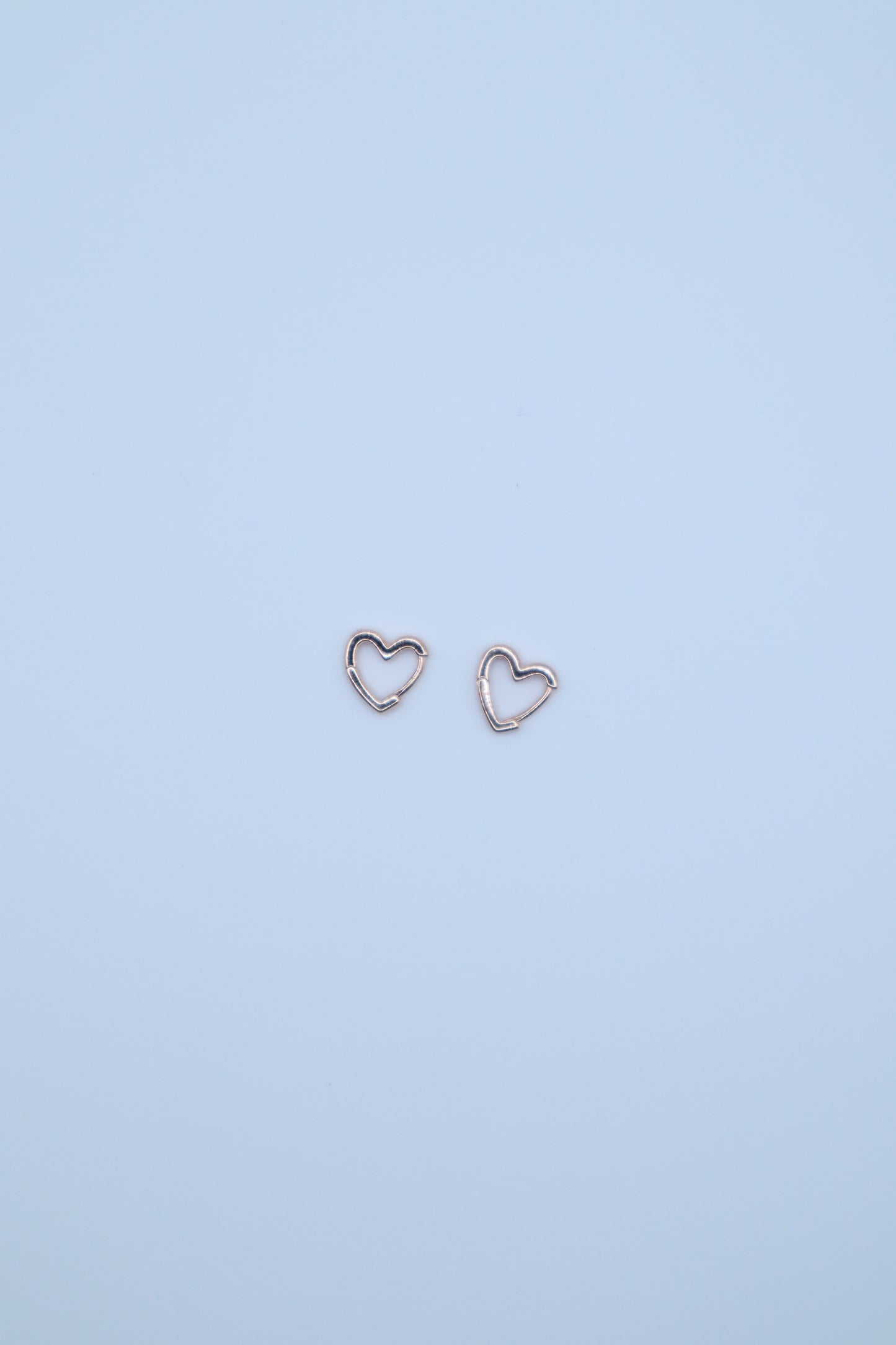 Dangling Heart Earring (Jennie's Pick)
