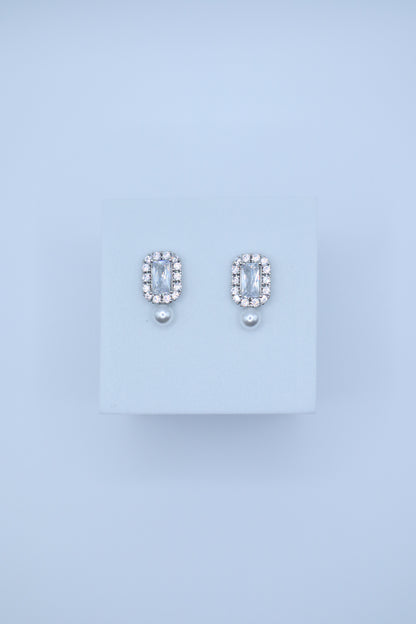 Château Pearl Radiance Earring (Jisoo's Pick)